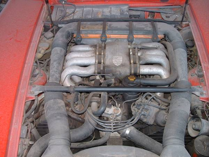 Illustration for article titled For $6,000, This 928 Is On The Ragtop